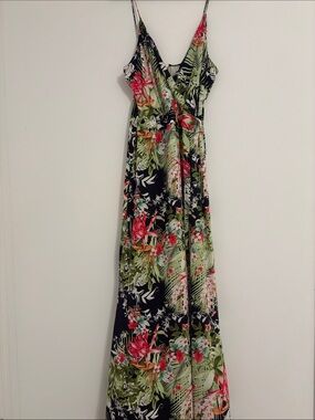 Fashion Nova Tropical Floral Maxi Dress -Size 3x (runs very small)